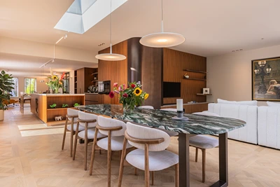 Contractor nearby? Nanterre bouw builds high end renovations and remodeling